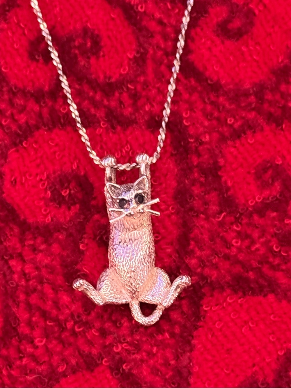 Vintage Sterling Silver Hanging Cat Pendant 925 Stamped EUC